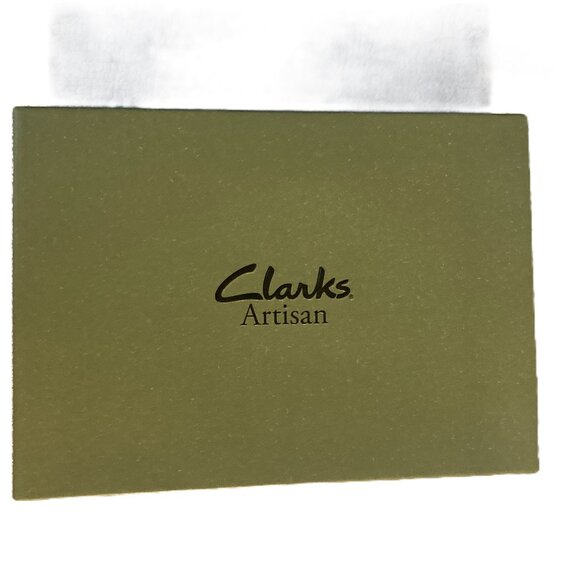 Black Patent Leather Pumps - Picture 3 of 11